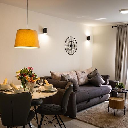 Fk Apartments باكوشتاني المظهر الخارجي الصورة