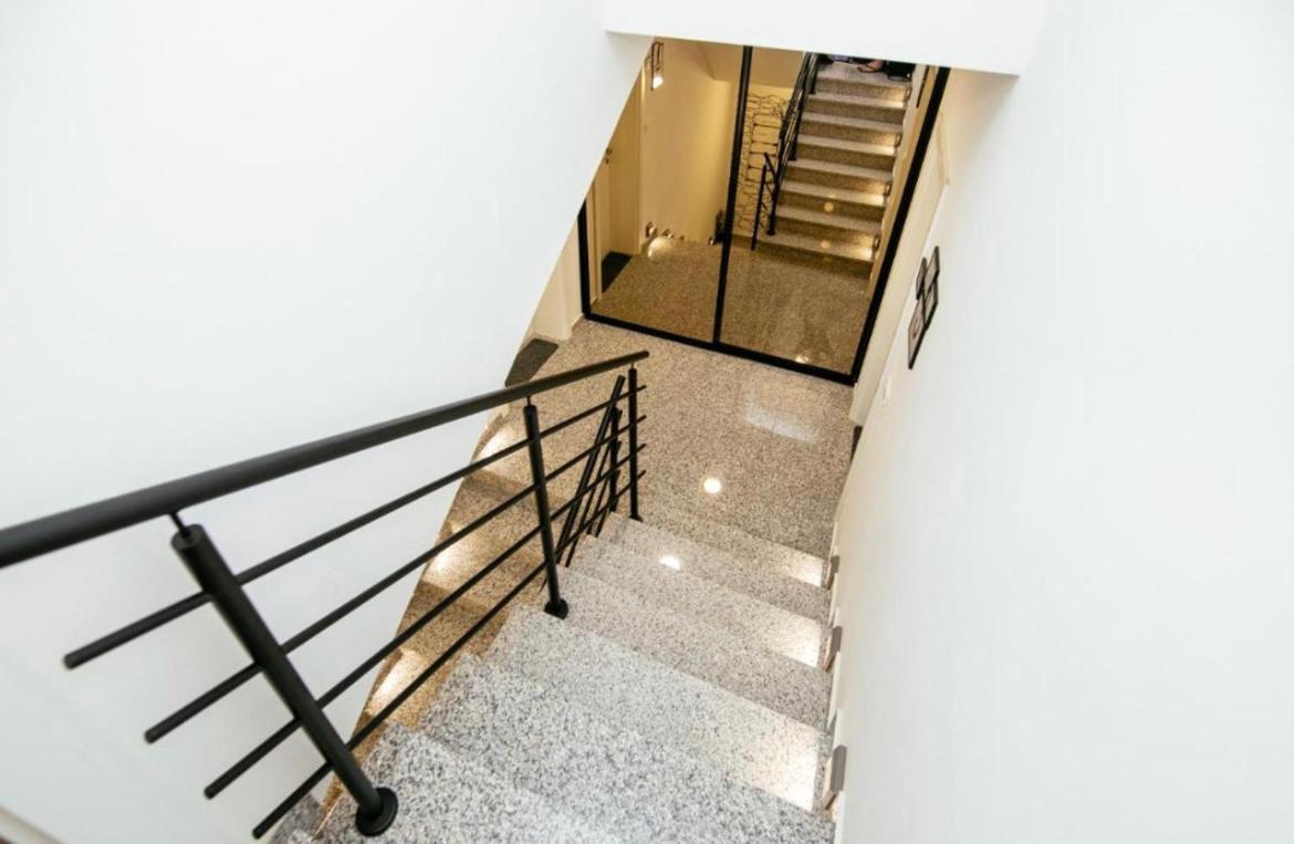Fk Apartments باكوشتاني المظهر الخارجي الصورة