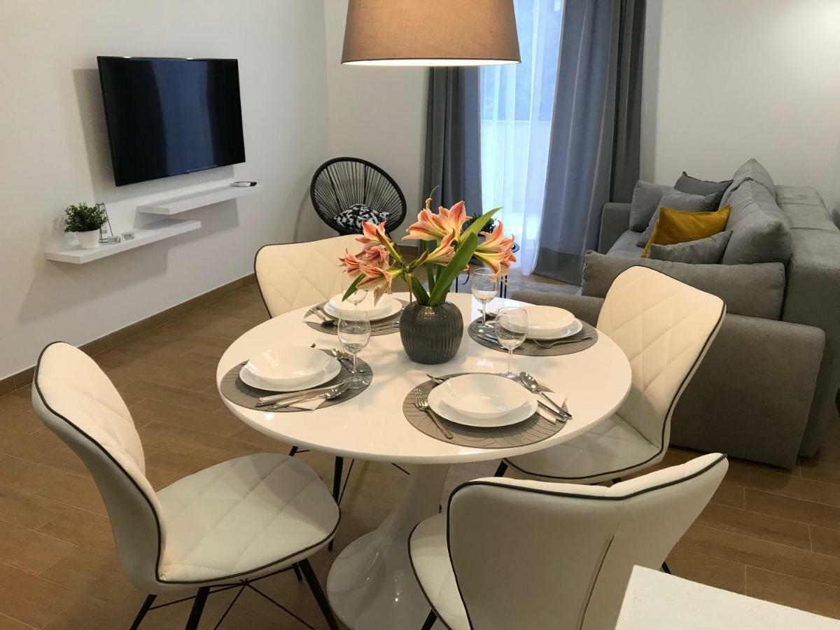 Fk Apartments باكوشتاني المظهر الخارجي الصورة