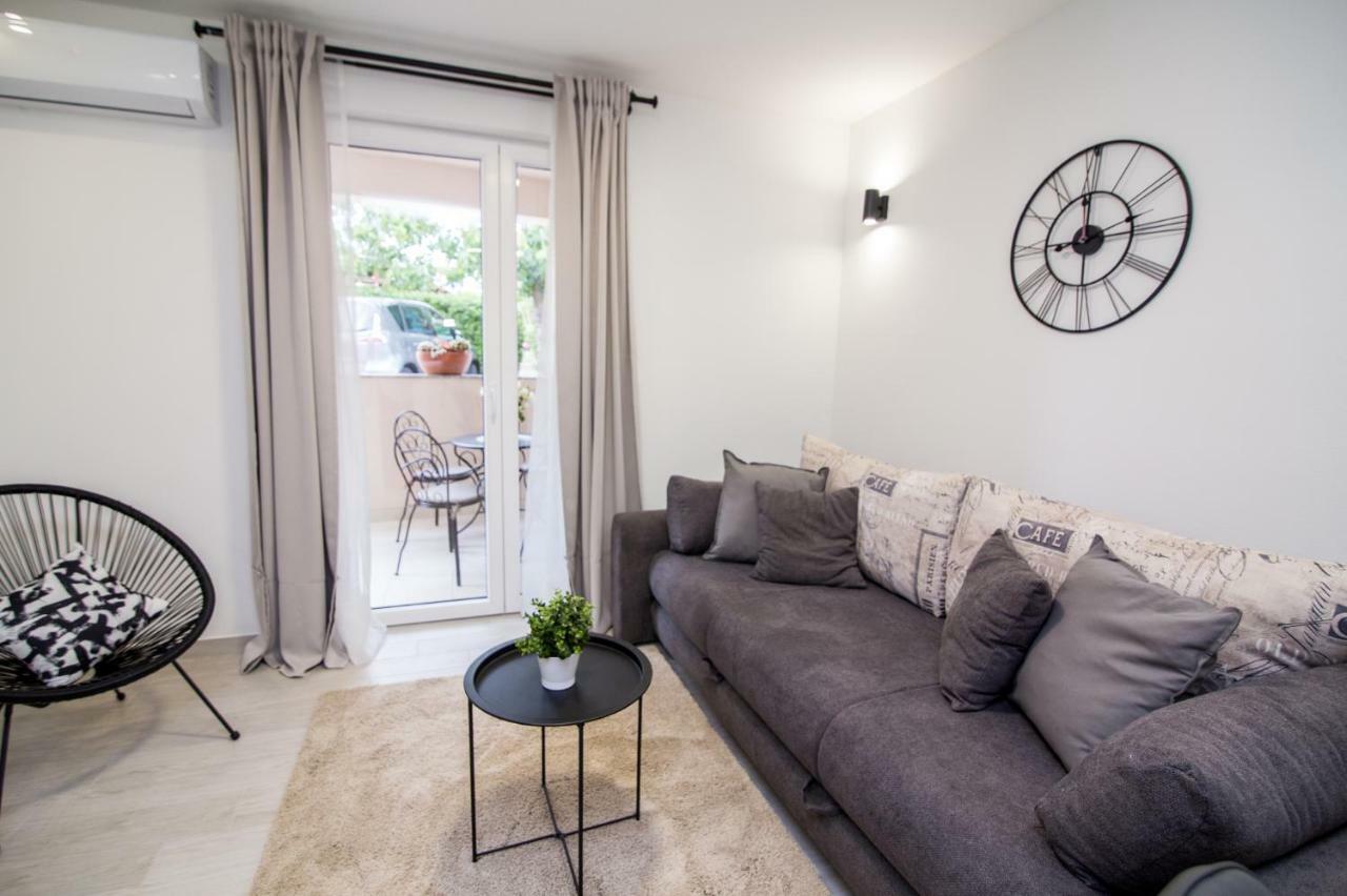 Fk Apartments باكوشتاني المظهر الخارجي الصورة