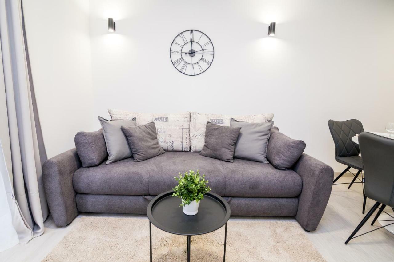 Fk Apartments باكوشتاني المظهر الخارجي الصورة