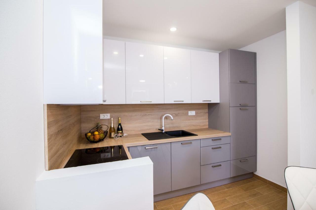 Fk Apartments باكوشتاني المظهر الخارجي الصورة