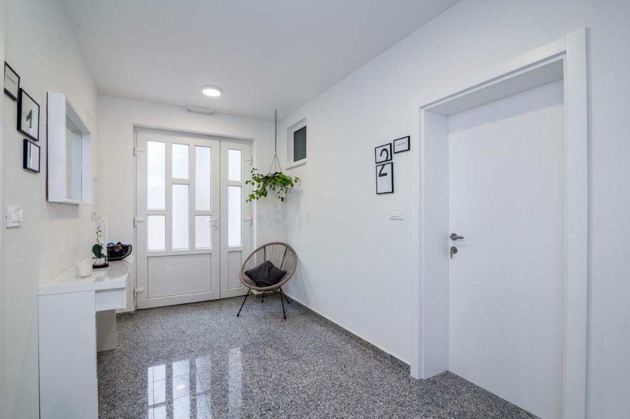 Fk Apartments باكوشتاني المظهر الخارجي الصورة
