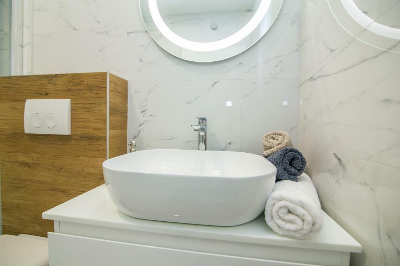 Fk Apartments باكوشتاني المظهر الخارجي الصورة