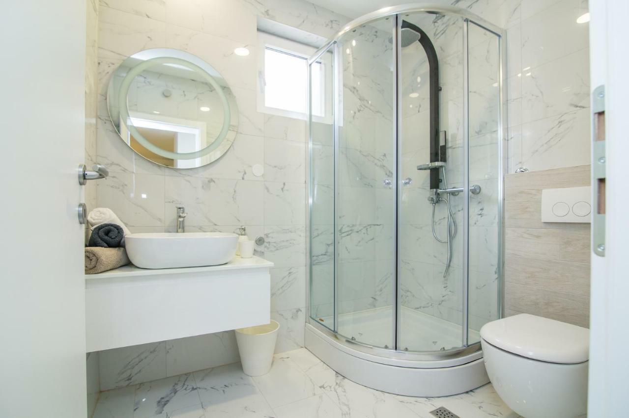 Fk Apartments باكوشتاني المظهر الخارجي الصورة